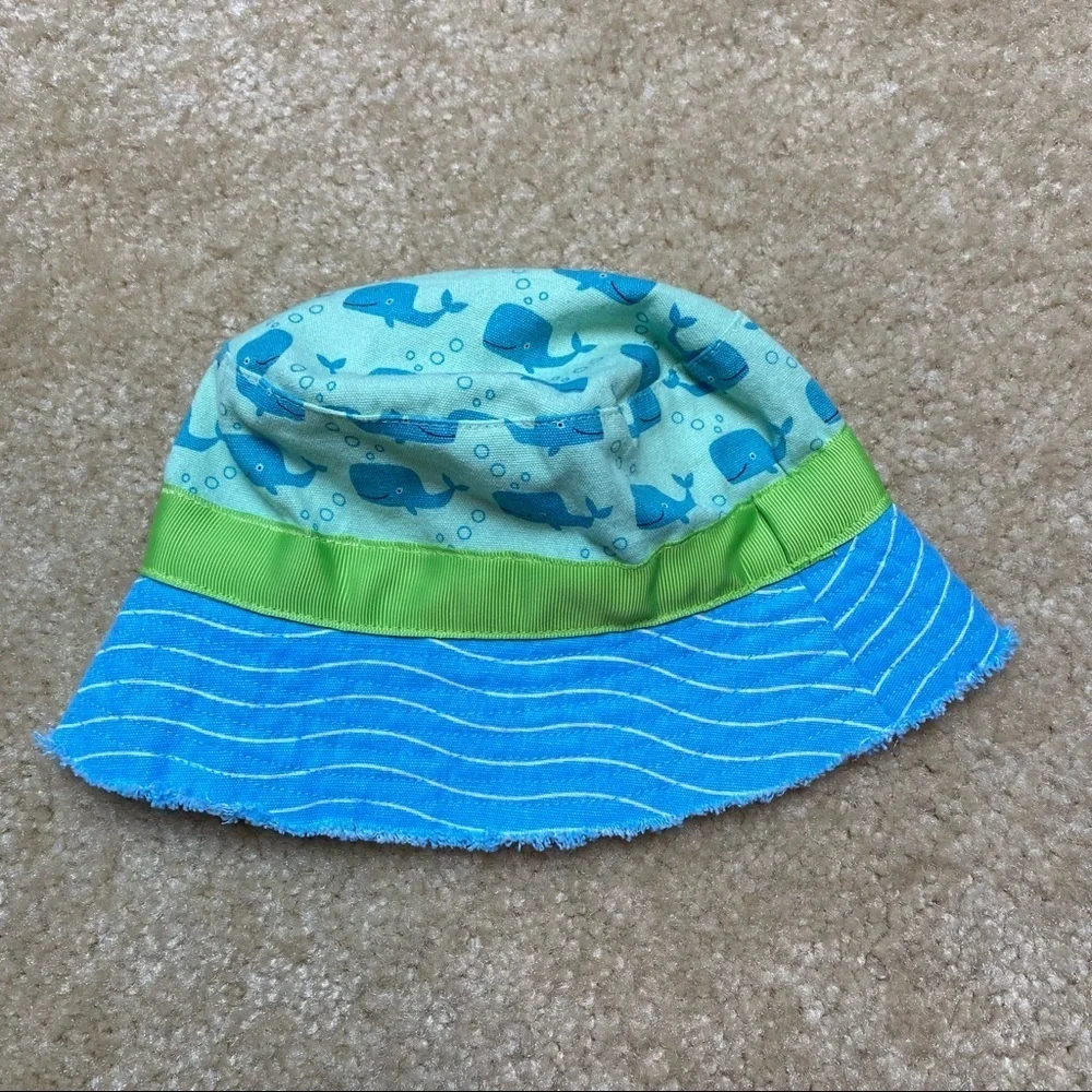 Little Wishes Baby sun hat Whale design